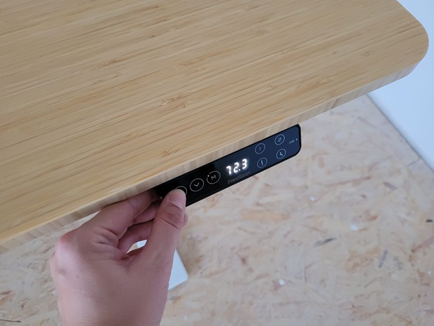 Höhenverstellbarer Schreibtisch FLEXISPOT_Höhenverstellbarer Schreibtisch E7 Pro Vergleichstest FLEXISPOT_Höhenverstellbarer Schreibtisch E7 Pro Höhenverstellbarer Schreibtisch in der neuesten Teststrecke