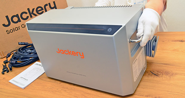 Jackery HomePower 2000 Ultra