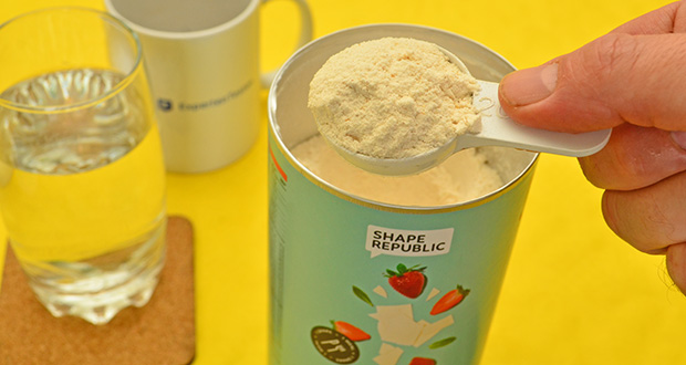 Shape Republic Slim Shake Strawberry White Chocolate