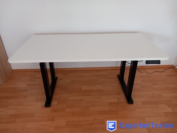 DESKSPACE_TITAN