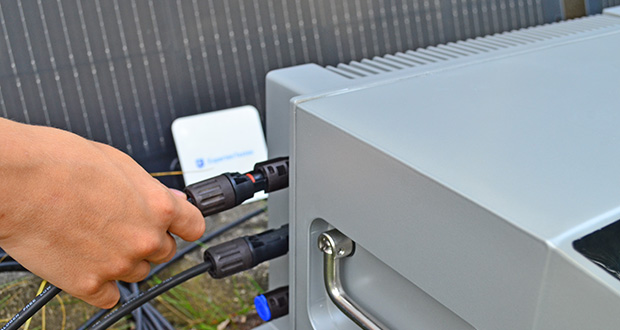 Jackery HomePower 2000 Ultra