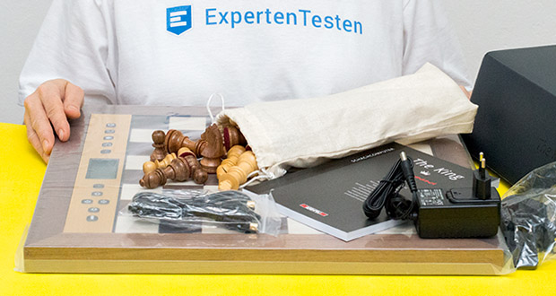 Schachcomputer MILLENNIUM M830 Test MILLENNIUM M830 Schachcomputer im neuesten Praxistest