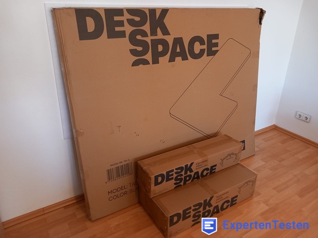 DESKSPACE_CORNER