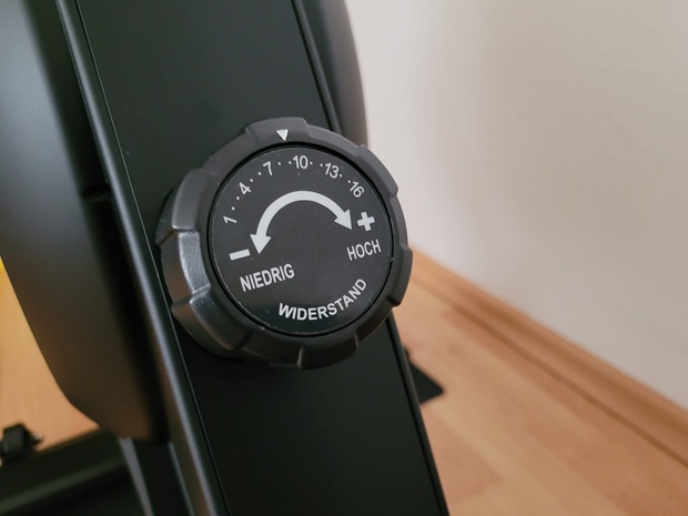 Tretmann_ Rudergerät Rivo